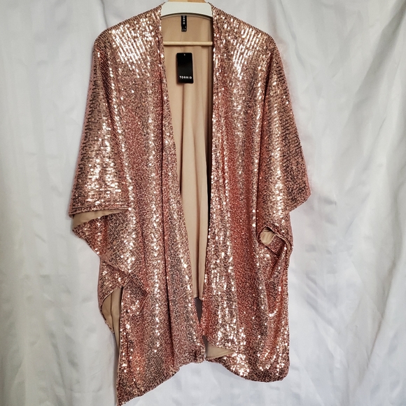 NWT Torrid Champagne Sequin Ruana. One Size. - Picture 2 of 6